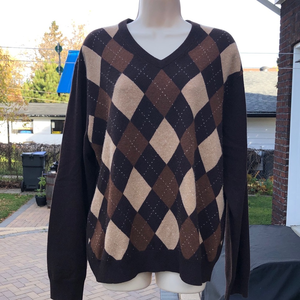Tasso Elba Cashmere Argyle V-Neck sweater